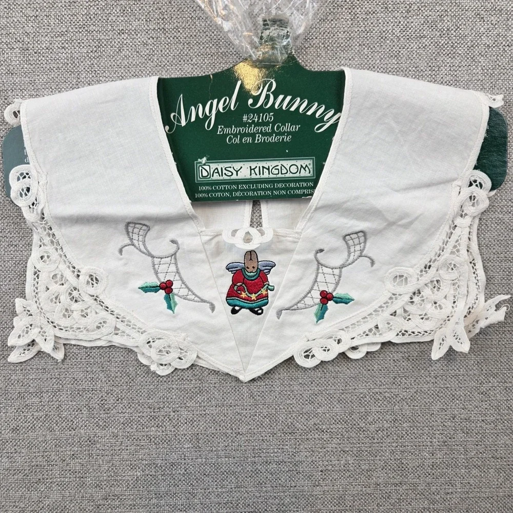 Vintage 1995 Daisy‎ Kingdom Christmas Angel Bunny Lace Embroidered Collar NEW